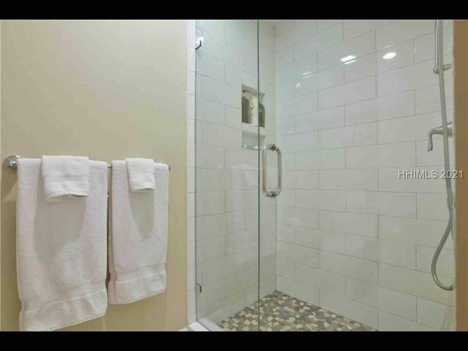 In The Heart Of Harbour Town 2Br 2Ba Pool Access Close To Beach Hilton Head Island Εξωτερικό φωτογραφία